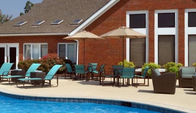 3 Budget-friendly Units W/ Kitchen, Living area & Fireplace! Pets Allowed, Pool