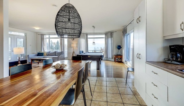 3BR/2BA - Billiards, Spa, FP - Lower Unit