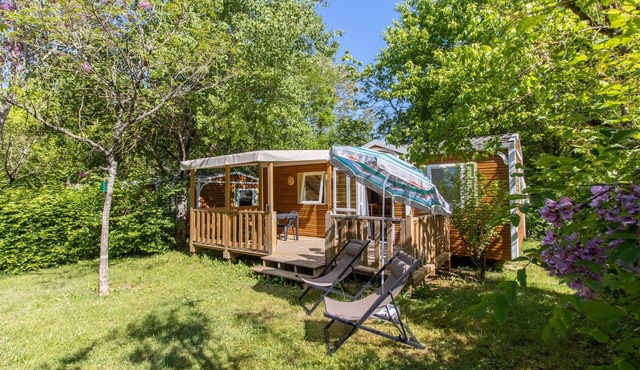 3★ Campsite in Périgord Noir – Mobile Home with Pool, Fishing & Family Activities