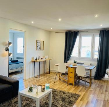 3 chambres Situation idéale Aux portes de Lyon Tout confort