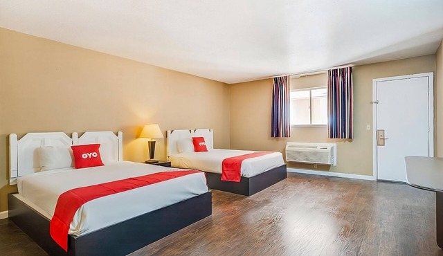 3 Comfortable Units Near National Route 66 Museum, Free Parking, Storm House