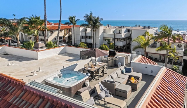 3 Condos, Steps to Beach, Rooftop Patio | Trestles Trailhead Trio by AvantStay