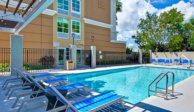 3 Convenient Studios | Pool, Kitchen, Pet-Friendly | Near Miami & Hard Rock