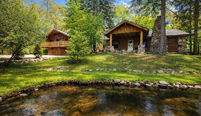 3-CottageExclusiveRetreat HotTubs Walk to Beach