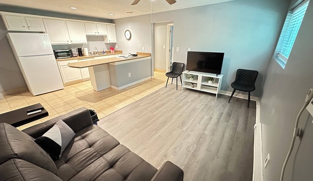 3 Cozy Retreat Washer/Dryer Inside