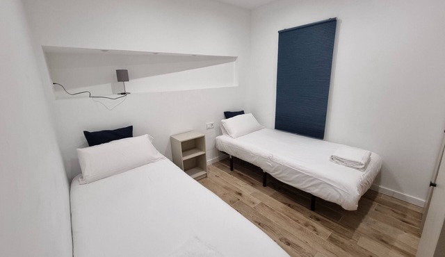 3 Dormitorios con un Balcón Ideal Para Familias o Viajes de Negocios