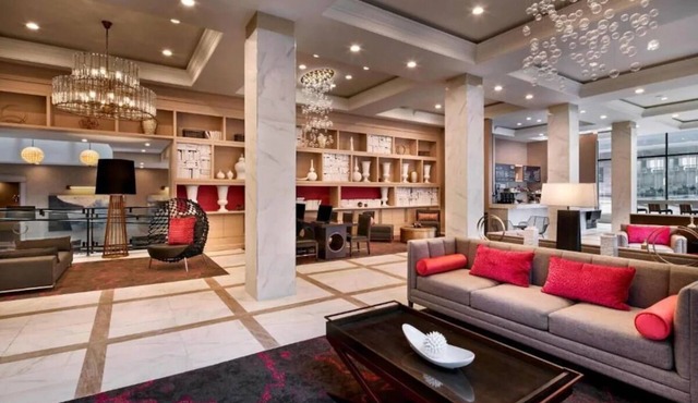 3 Downtown Rooms | Short Drive to Baltimore Museum of Art and National Aquarium