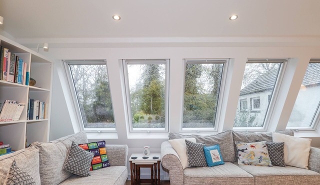 3 DUNROBIN STREET, pet friendly, with open fire in Tain