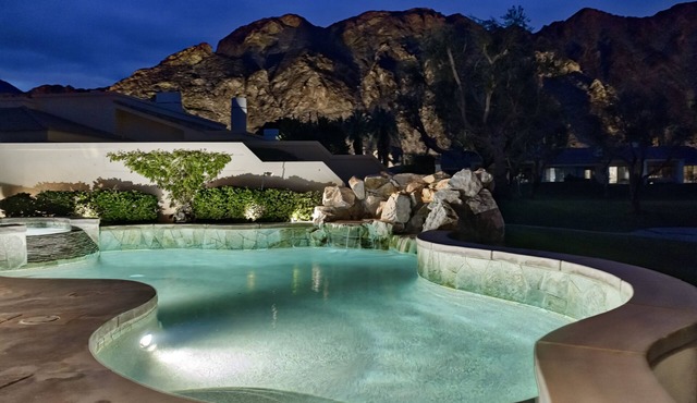 3 Ensuites, 3.5 baths, 3,000 sqft, Night Lit Mountain & Golf Views, Pvt Pool/Spa