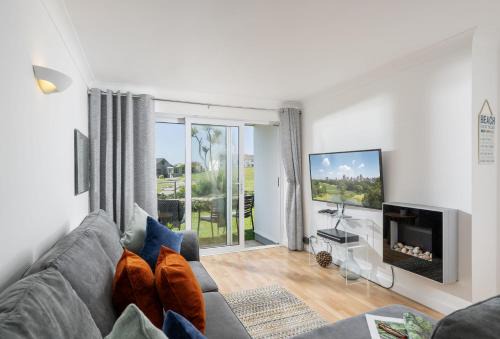 3 Europa Court in Mawgan Porth