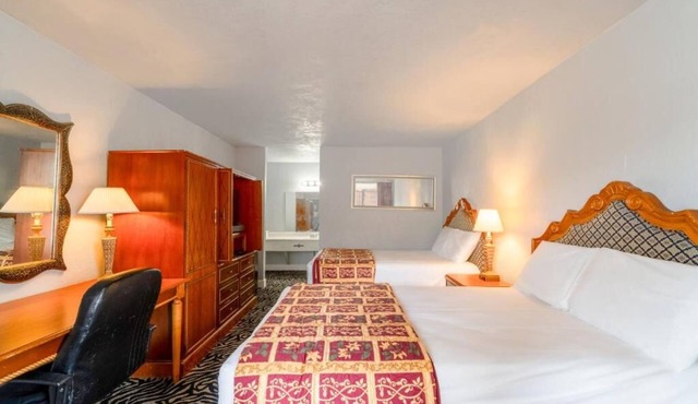 3 Family-Friendly Bed Rooms with Parking – Explore Museum of the Great Plains