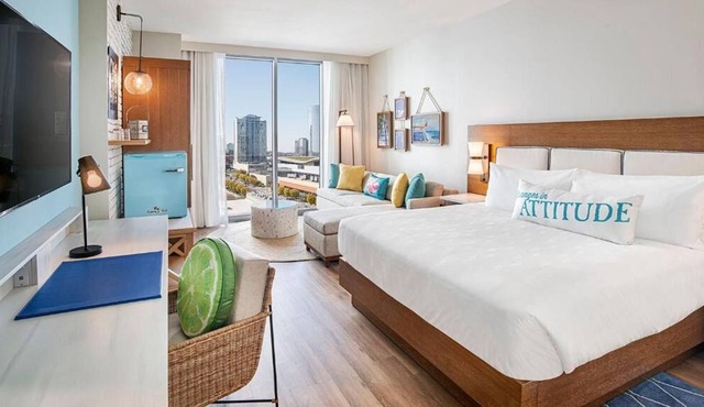 3 Family-Friendly Units To Enjoy! Near Music City Walk of Fame Park!