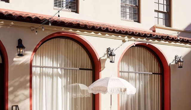 3 Family-friendly Units! Close to Arlington Garden in Pasadena! Parking, Pool!
