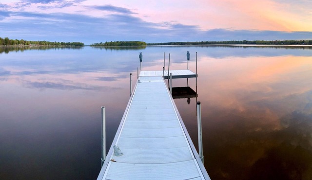 3 Full Homes & Game Room-Waterfront Private Retreat on 200 ft. of Van Etten Lake