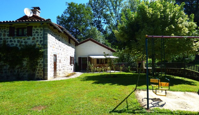 3 * GITE IN PEACE NEAR AURILLAC