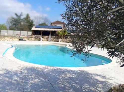3 Gites 16 pers Piscine