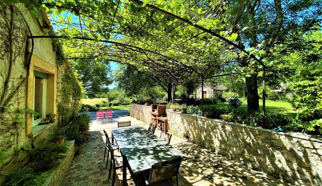 3* group gîte, 15/19p, park, 110m2 reception room/semi-pro kitchen