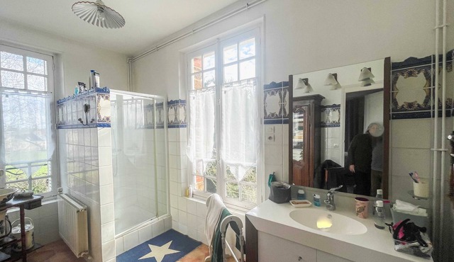 3 ha property 30 minutes from the 24-hour circuit