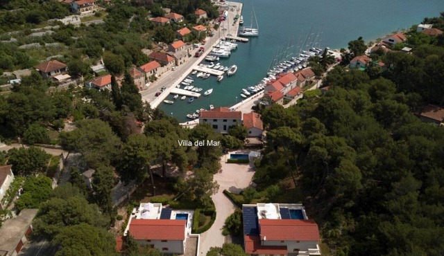 3 HIGHCLASS VILLAS on the SEA, 3x POOL & BEACH & BIKES & KAYAKS & PRESENTS