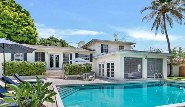 3-Home Compound 12BR/7BA w/Pool & BBQ, Sleeps 24