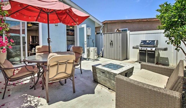 '3 Jewels' Cottage w/ BBQ Patio & Fire Pit!