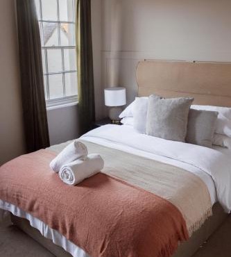 #3 - King Room at The Raven Aparthotel by PureStay