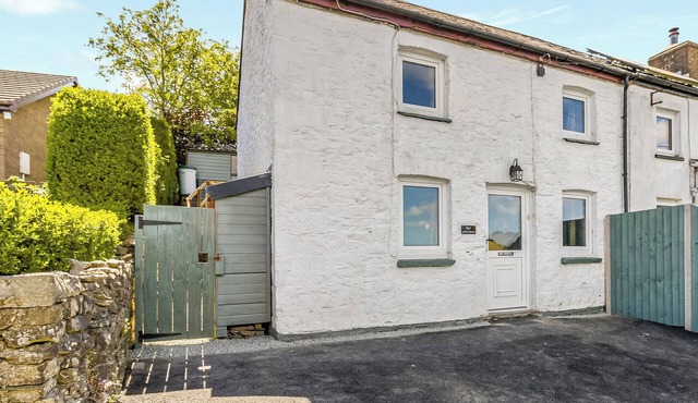 3 Legged Duck Cottage