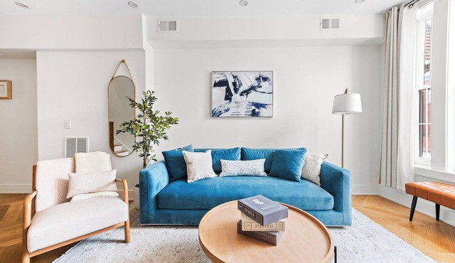 3 LEVEL LUX Townhome! Near MetLife NYC EWR PATH, 4Bed/3Bath!