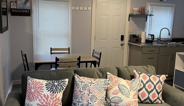 3 Little Cottages - #3 Coco Blue Cottage