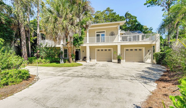 3 Mi to 5th Ave South: Quiet Getaway w/Garden