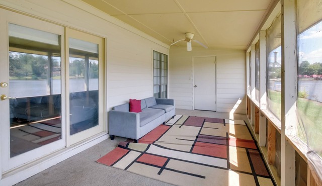 3 Mi to AFB: WFH-Friendly Hub in Warner Robins!