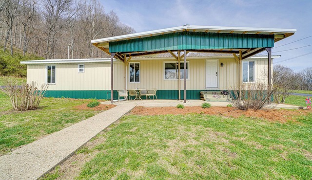 3 Mi to Caesars Casino: Indiana Retreat w/Patio!