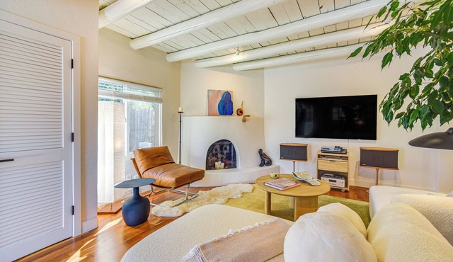 3 Mi to Downtown - Condo w/Hot Tub in Santa Fe!