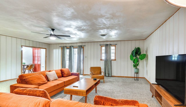 3 Mi to Dtwn: Amarillo Family Home