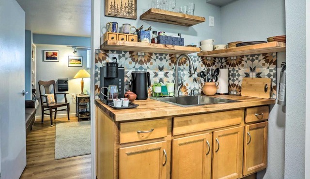 3 Mi to Dtwn Convenient Denver Apt