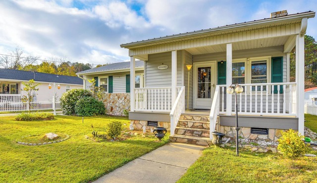 3 Mi to Dtwn: Family-Friendly Sanford Home