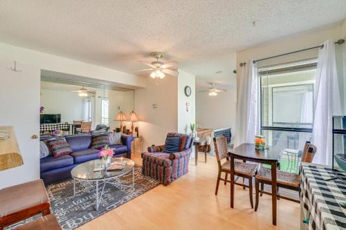 3 Mi to Dtwn Fort Worth! Condo w/Hot Tub & Pool