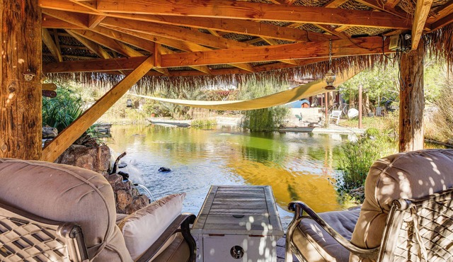 3 Mi to Dtwn Pahrump: Romantic Desert Oasis