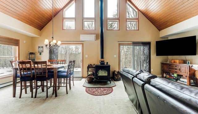 3 Mi to Gilbert Lake State Park: Quiet Family Home