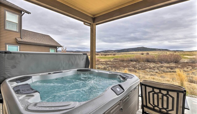 3 Mi to Granby Ranch: Home w/Hot Tub & Mtn Views!