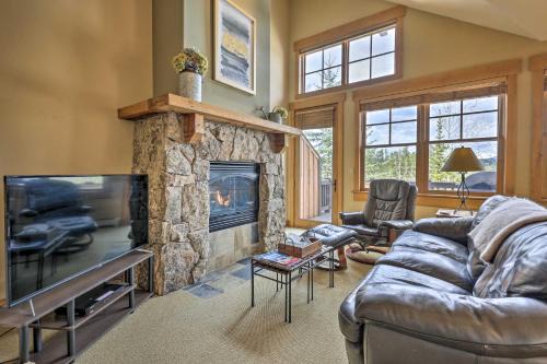 3 Mi to Keystone Resort Condo with Mountain View