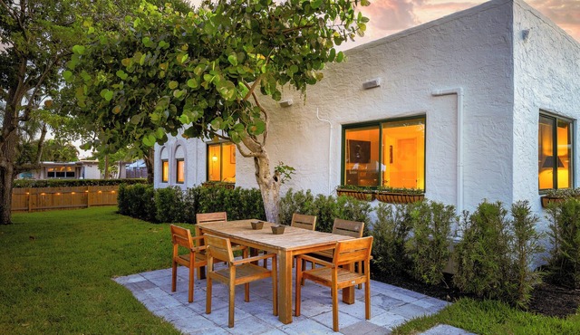 3 Mi to Norton Museum of Art: Spanish Revival Gem