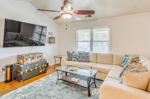 3 Mi to Ocean: Home w/Deck in Little River!
