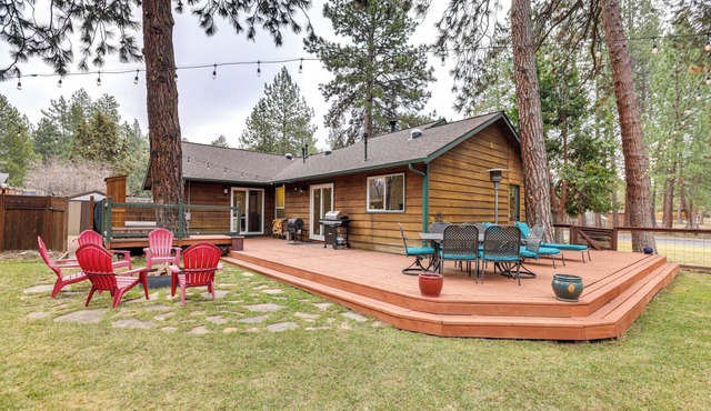 3 Mi to Old Mill District: Family Retreat w/Yard
