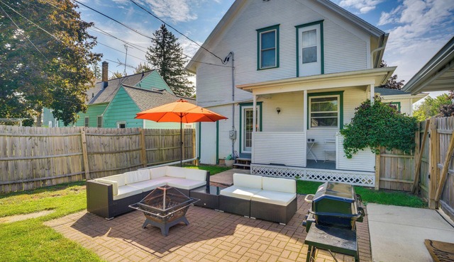 3 Mi to Road America: Spacious Elkhart Lake Home!