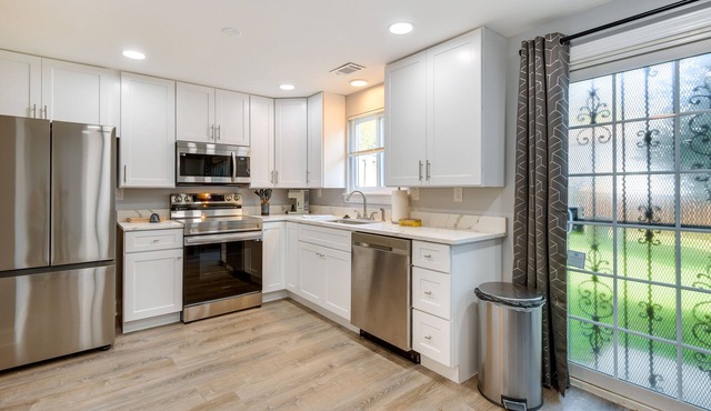 3 Mi to Six Flags America: Upper Marlboro Retreat!