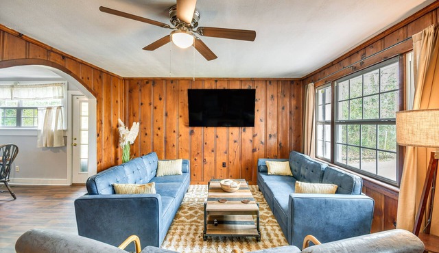 3 Mi to Stone Creek! 2-Acre Family Tallassee Gem
