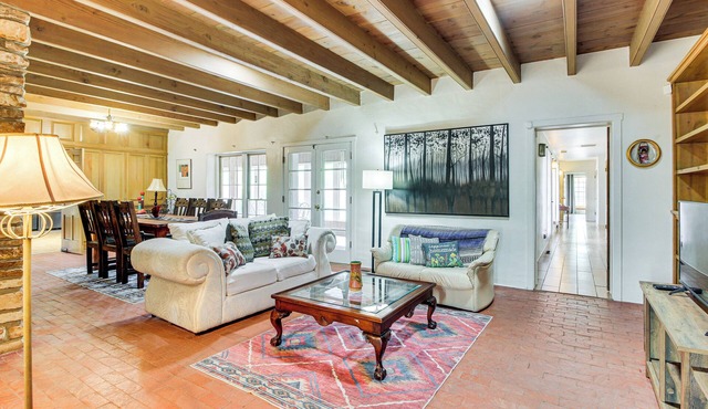 3 Mi to Zoo & Garden: ABQ Home w/Heated Pool!