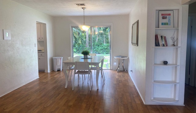 3 miles from Renown Hollywood beach
