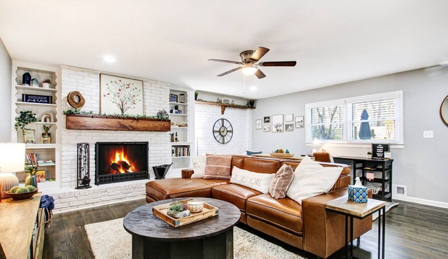 3 Miles to Braves + Pickleball + Fire pit + EV charger